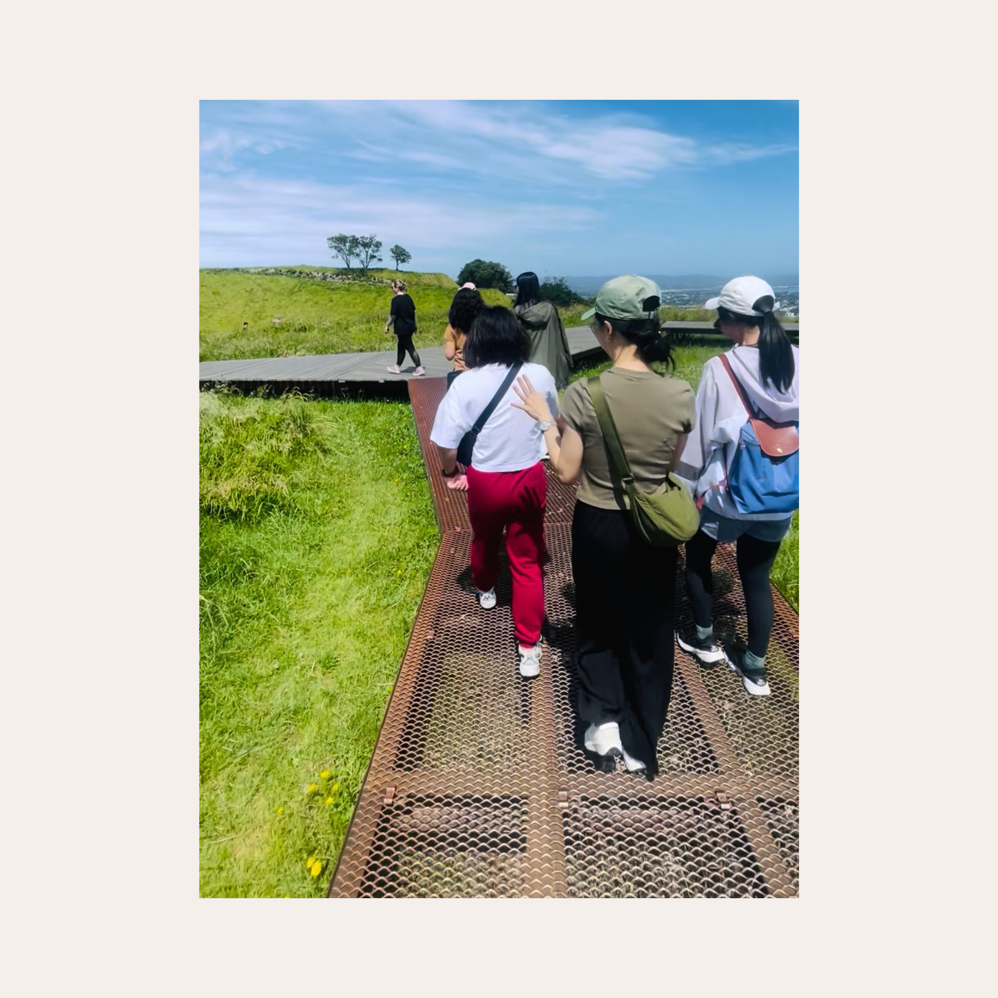 Walk + Coffee: Mt Eden Summit